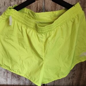 The North Face XXL Womens Limitless Run Shorts Like New Neon LED Yellow